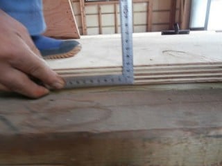 10:床 剛性の為、28mmの構造用合板にて床下地